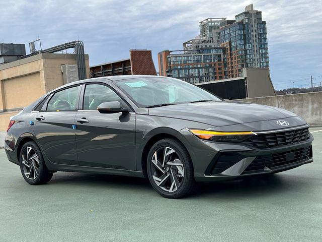 2026 Hyundai Elantra Hybrid Limited