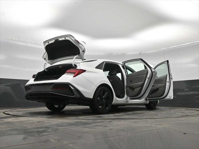 2026 Hyundai Elantra Hybrid SEL Sport