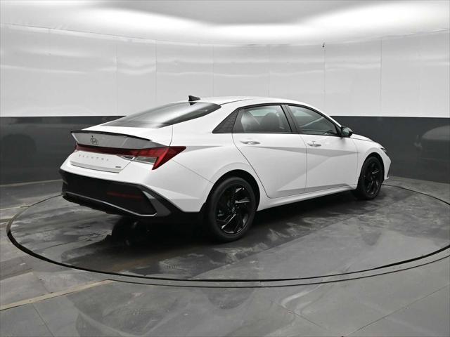 2026 Hyundai Elantra Hybrid SEL Sport