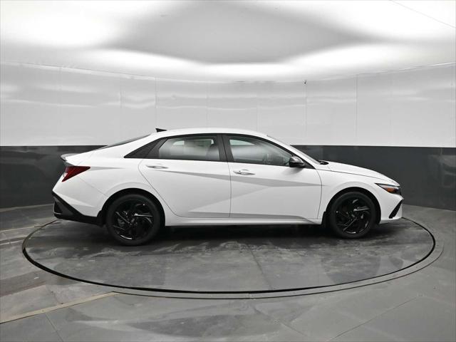 2026 Hyundai Elantra Hybrid SEL Sport