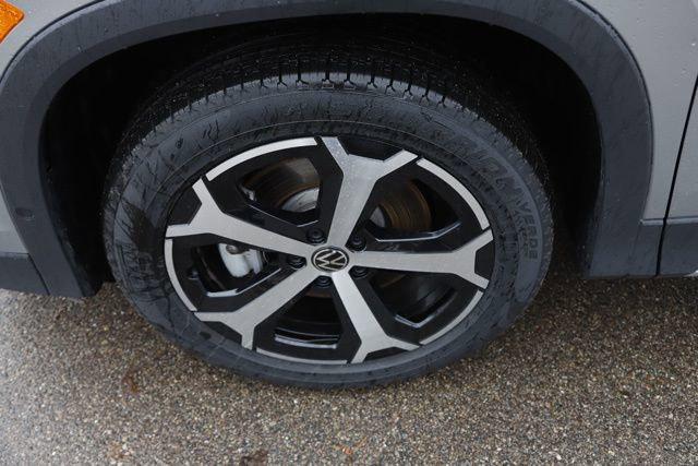 2025 Volkswagen Tiguan 2.0T SE