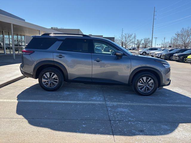 2025 Nissan Pathfinder SV 4WD