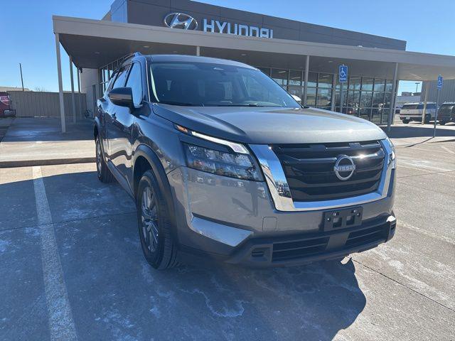 2025 Nissan Pathfinder SV 4WD