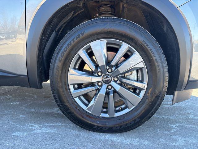 2025 Nissan Pathfinder SV 4WD