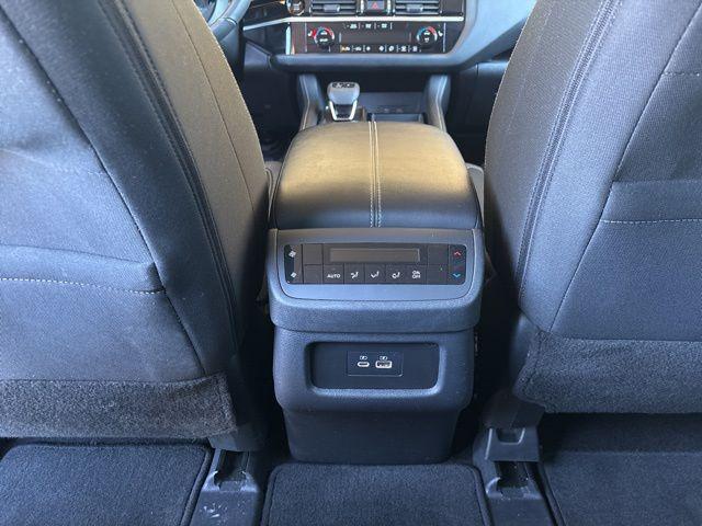 2025 Nissan Pathfinder SV 4WD