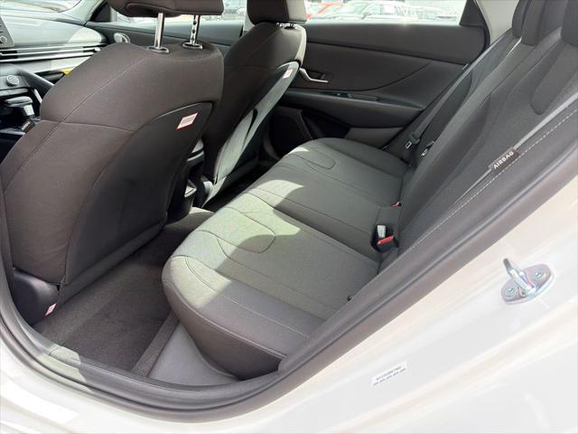 2026 Hyundai Elantra SE