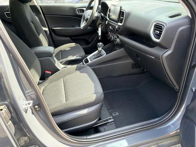 2026 Hyundai Venue SE