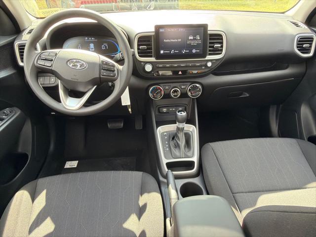 2026 Hyundai Venue SE