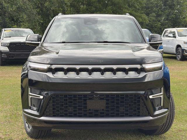 2026 Jeep Grand Wagoneer 4x2