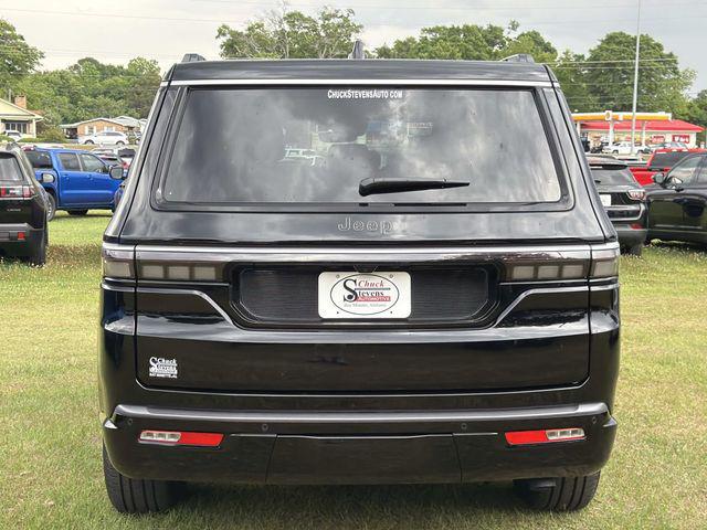 2026 Jeep Grand Wagoneer 4x2