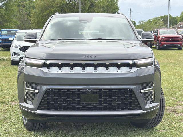 2026 Jeep Grand Wagoneer 4x2