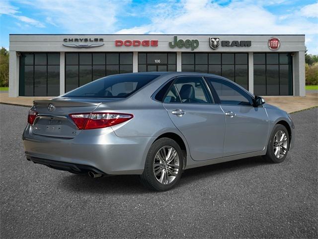 2016 Toyota Camry SE