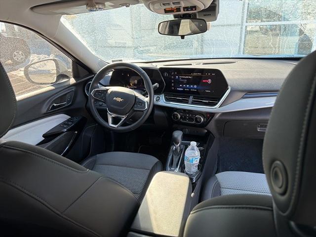 2024 Chevrolet Trax FWD LT