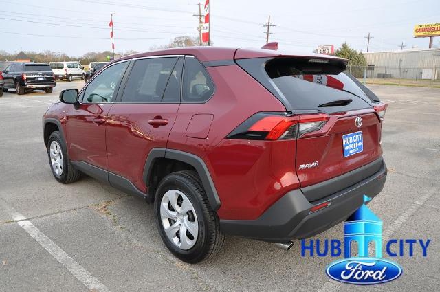 2024 Toyota RAV4 LE