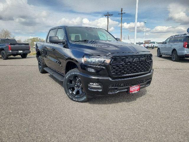 2026 RAM 1500 RAM 1500 EXPRESS CREW CAB 4X4 57 BOX