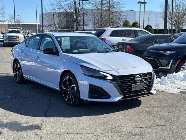 2023 Nissan Altima SR FWD