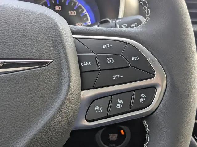 2026 Chrysler Voyager LX