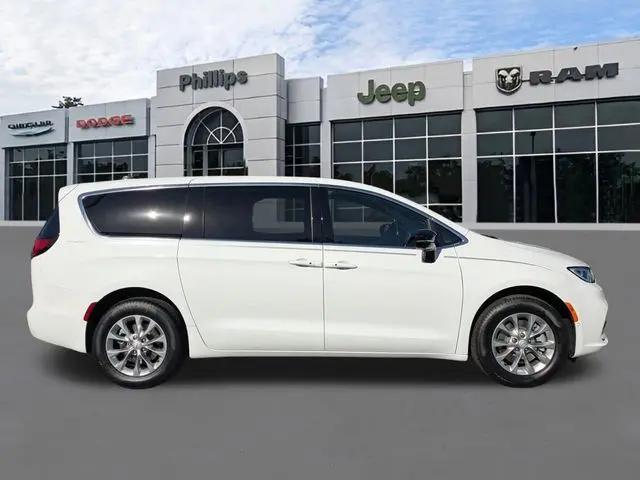 2026 Chrysler Pacifica Limited AWD