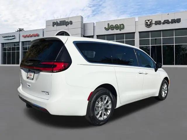 2026 Chrysler Pacifica Limited AWD