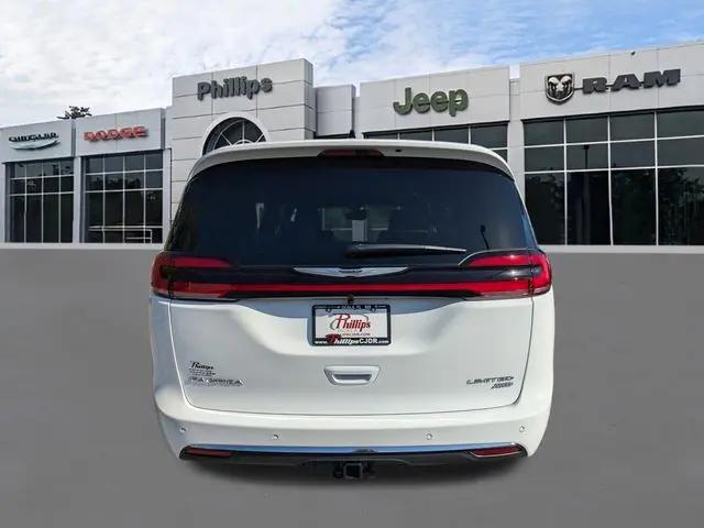 2026 Chrysler Pacifica Limited AWD