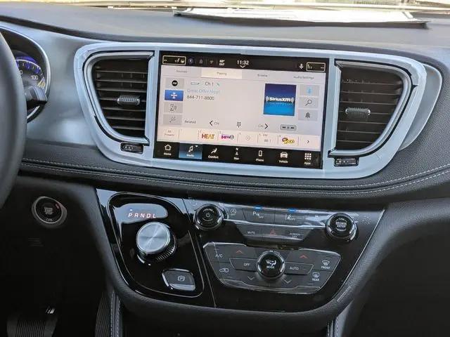 2026 Chrysler Pacifica Limited AWD