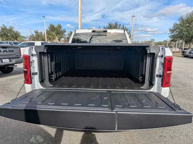 2026 Ram 1500 Limited Crew Cab 4x4 5'7" Box
