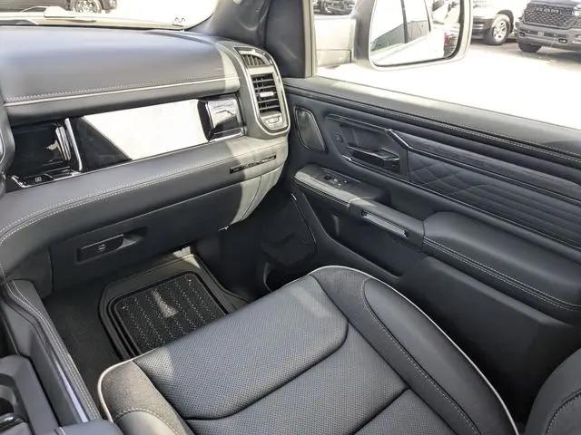 2026 Ram 1500 Limited Crew Cab 4x4 5'7" Box