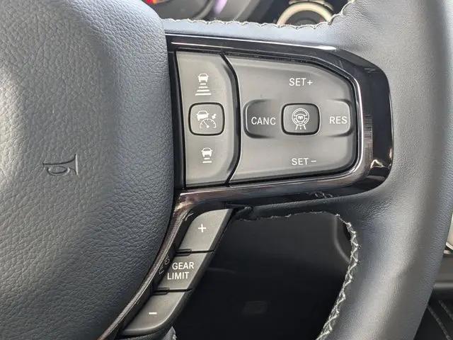 2026 Ram 1500 Limited Crew Cab 4x4 5'7" Box