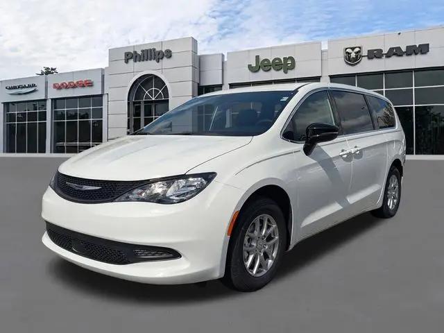 2026 Chrysler Voyager LX