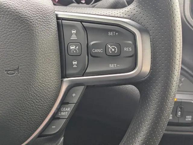 2026 Ram 2500 Black Express Crew Cab 4x4 6'4" Box