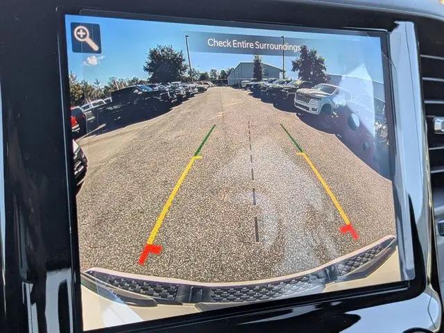 2026 Ram 1500 Express Crew Cab 4x4 5'7" Box