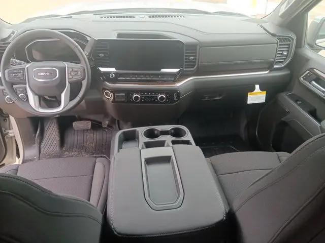 2026 GMC Sierra 1500 Double Cab, Standard Bed, SLE, 4WD
