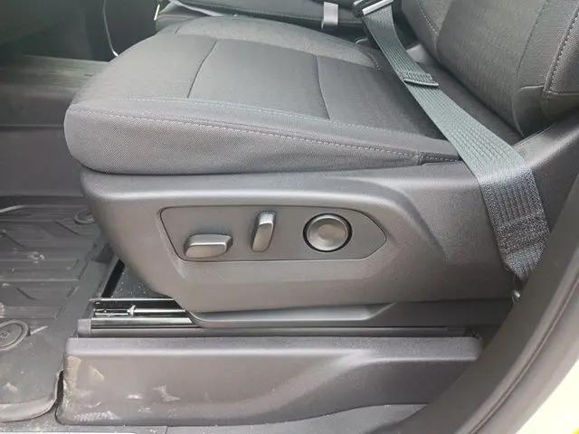 2026 GMC Sierra 1500 Double Cab, Standard Bed, SLE, 4WD
