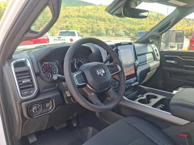 2026 Ram 2500 Big Horn Crew Cab 4x4 64 Box
