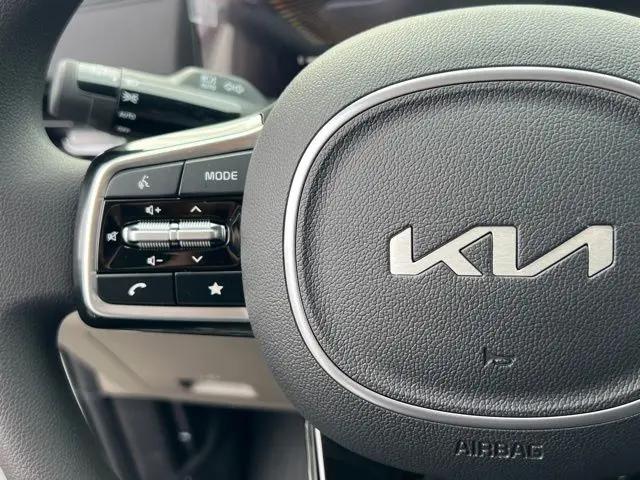 2026 Kia Carnival MPV LX