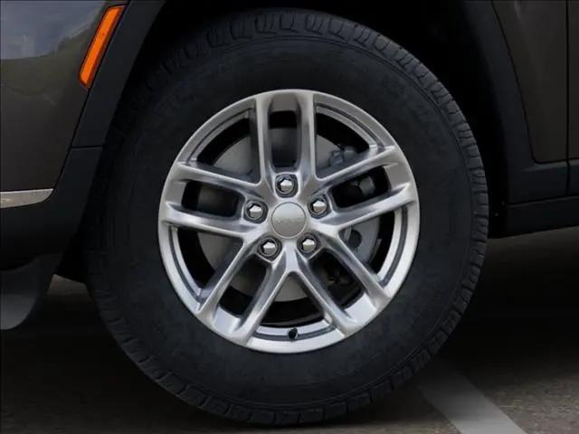 2026 Jeep Grand Cherokee L Laredo 4x2