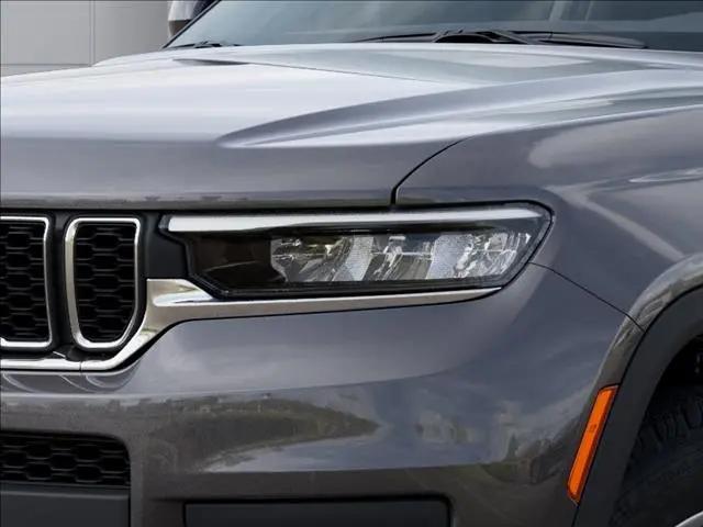 2026 Jeep Grand Cherokee L Laredo 4x2
