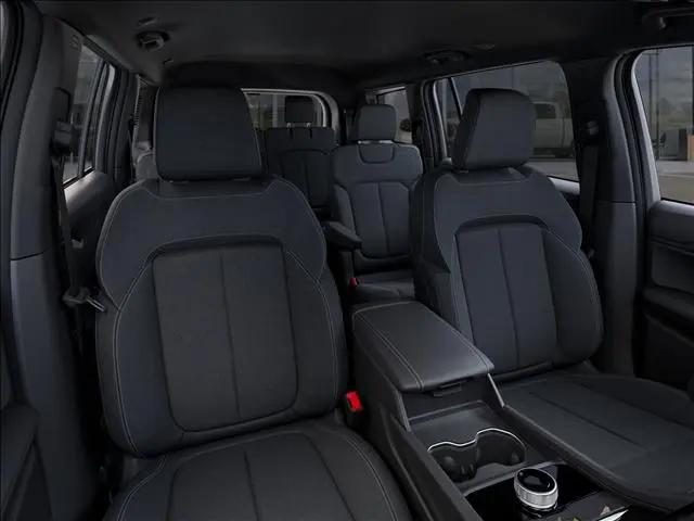2026 Jeep Grand Cherokee L Laredo 4x2