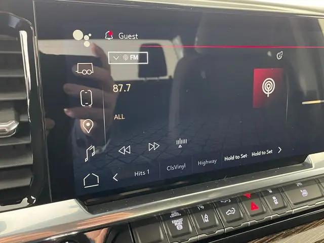 2026 GMC Sierra 2500HD Crew Cab, Standard Bed, SLE, 4WD