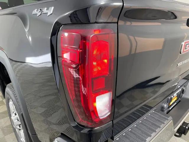 2026 GMC Sierra 2500HD Crew Cab, Standard Bed, SLE, 4WD