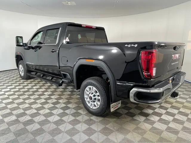2026 GMC Sierra 2500HD Crew Cab, Standard Bed, SLE, 4WD