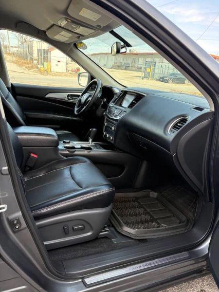 2020 Nissan Pathfinder SL 4WD