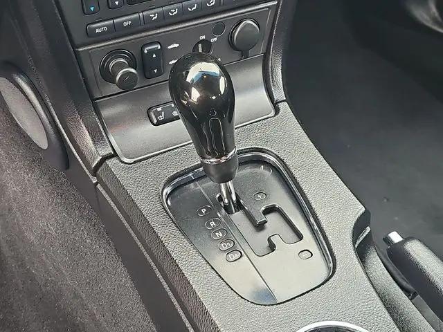 2004 Ford Thunderbird Premium