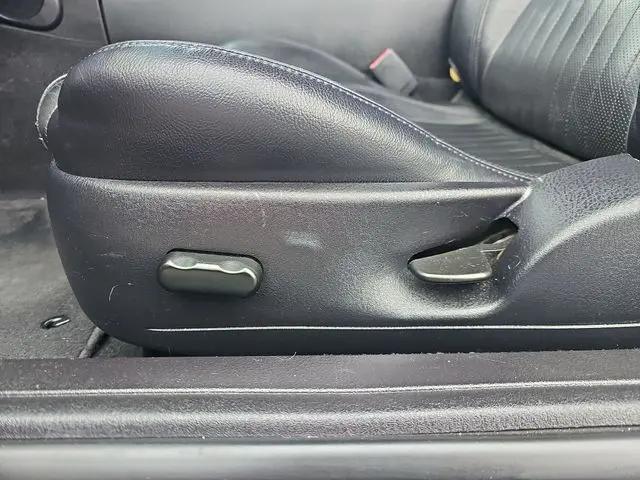 2004 Ford Thunderbird Premium