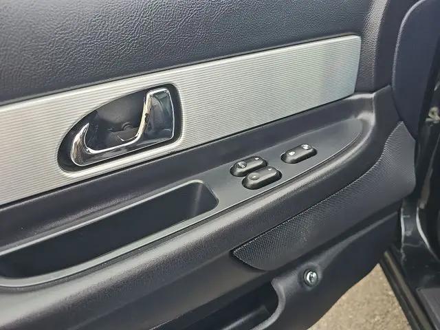2004 Ford Thunderbird Premium