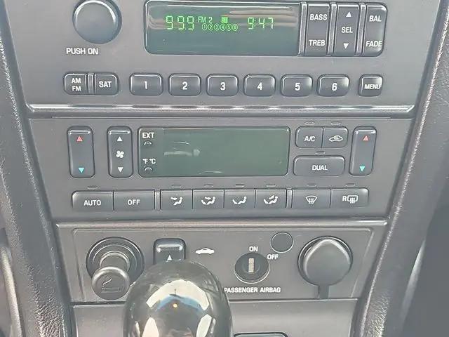 2004 Ford Thunderbird Premium