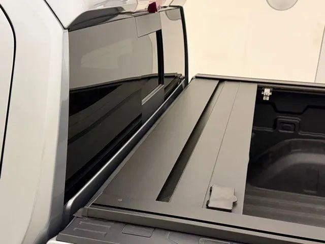 2025 GMC Sierra 1500 4WD Crew Cab Short Box AT4