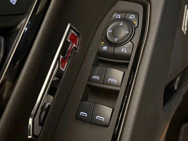 2025 GMC Sierra 1500 4WD Crew Cab Short Box AT4