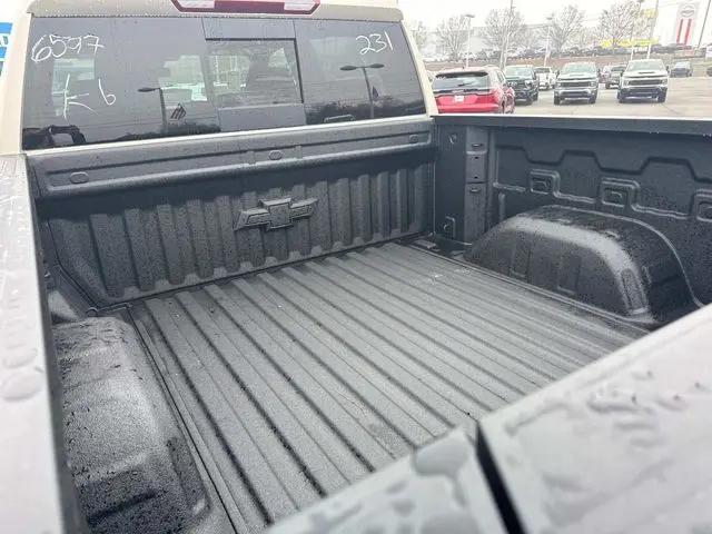 2026 Chevrolet Silverado 1500 4WD Crew Cab Short Bed RST