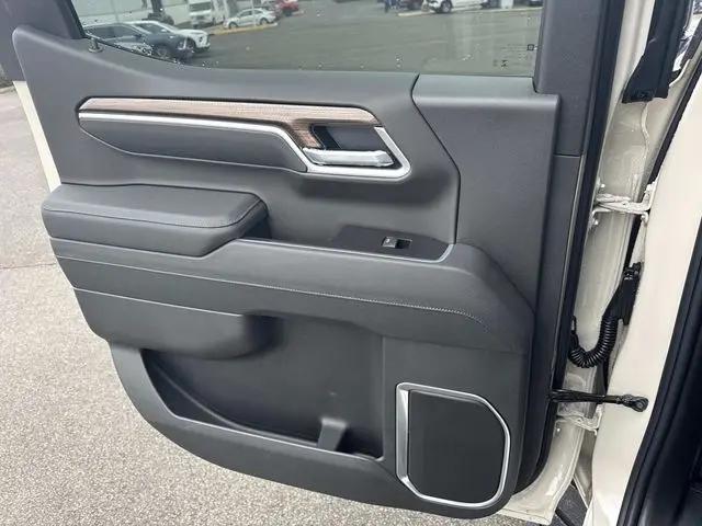 2026 Chevrolet Silverado 1500 4WD Crew Cab Short Bed RST
